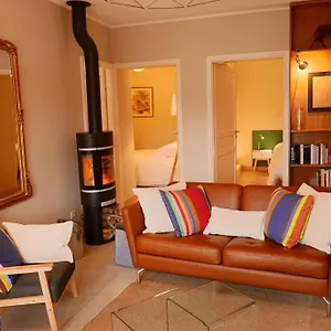 https://maison-cosy-jacuzzi-poele-a-bois.hotels-rhonealpes.com